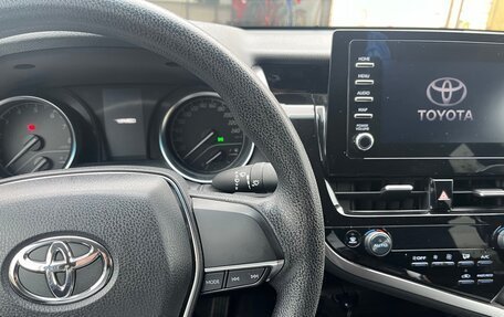 Toyota Camry, 2021 год, 3 300 000 рублей, 7 фотография