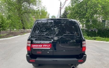 Toyota Land Cruiser 100 рестайлинг 2, 2003 год, 2 950 000 рублей, 4 фотография