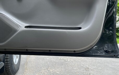 Toyota Land Cruiser 100 рестайлинг 2, 2003 год, 2 950 000 рублей, 16 фотография