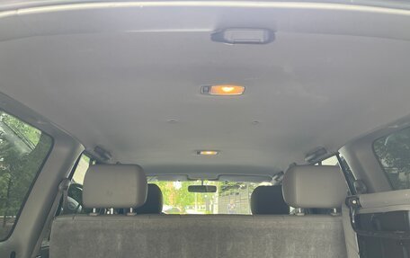 Toyota Land Cruiser 100 рестайлинг 2, 2003 год, 2 950 000 рублей, 24 фотография