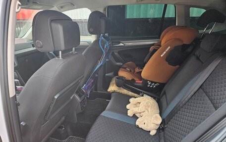 Volkswagen Tiguan II, 2019 год, 2 545 000 рублей, 7 фотография