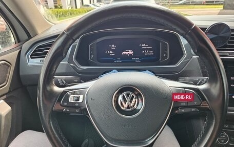 Volkswagen Tiguan II, 2019 год, 2 545 000 рублей, 2 фотография