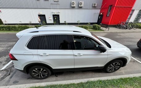 Volkswagen Tiguan II, 2019 год, 2 545 000 рублей, 12 фотография