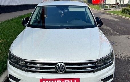 Volkswagen Tiguan II, 2019 год, 2 545 000 рублей, 13 фотография