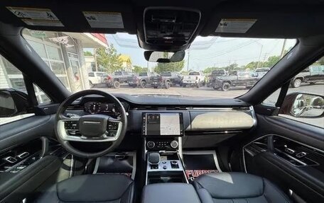 Land Rover Range Rover IV рестайлинг, 2022 год, 12 500 000 рублей, 13 фотография