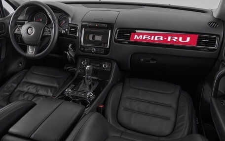 Volkswagen Touareg III, 2011 год, 1 895 000 рублей, 7 фотография