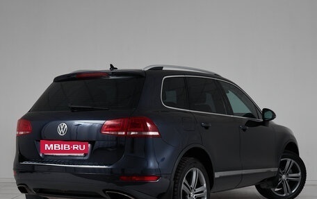 Volkswagen Touareg III, 2011 год, 1 895 000 рублей, 4 фотография