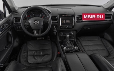 Volkswagen Touareg III, 2011 год, 1 895 000 рублей, 9 фотография