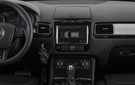 Volkswagen Touareg III, 2011 год, 1 895 000 рублей, 15 фотография