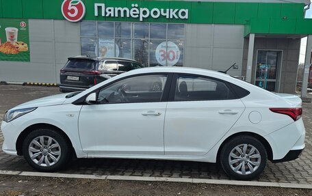 Hyundai Solaris II рестайлинг, 2020 год, 1 070 000 рублей, 3 фотография