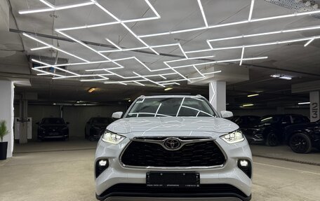 Toyota Highlander, 2025 год, 5 600 000 рублей, 6 фотография