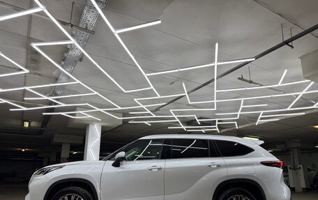 Toyota Highlander, 2025 год, 5 600 000 рублей, 12 фотография