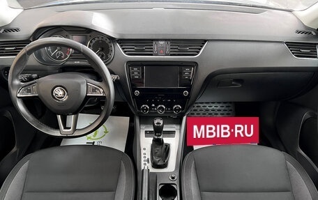 Skoda Octavia, 2019 год, 1 995 000 рублей, 11 фотография