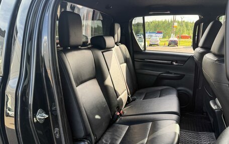 Toyota Hilux VIII, 2019 год, 3 185 000 рублей, 7 фотография