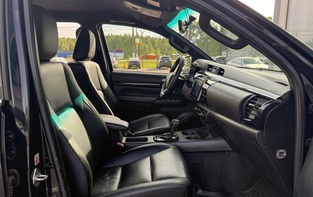 Toyota Hilux VIII, 2019 год, 3 185 000 рублей, 8 фотография