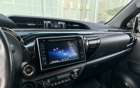 Toyota Hilux VIII, 2019 год, 3 185 000 рублей, 12 фотография