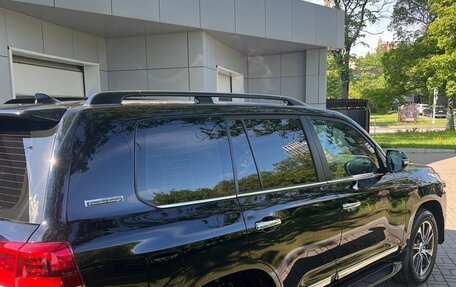 Toyota Land Cruiser 200, 2018 год, 7 700 000 рублей, 4 фотография