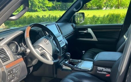Toyota Land Cruiser 200, 2018 год, 7 700 000 рублей, 6 фотография