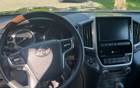 Toyota Land Cruiser 200, 2018 год, 7 700 000 рублей, 10 фотография