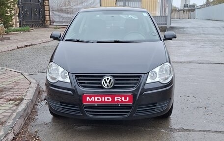 Volkswagen Polo VI (EU Market), 2009 год, 600 000 рублей, 1 фотография