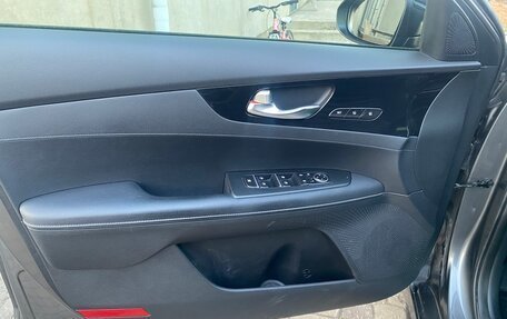 KIA Cerato IV, 2022 год, 2 600 000 рублей, 7 фотография