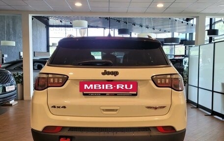 Jeep Compass II, 2019 год, 2 400 000 рублей, 3 фотография