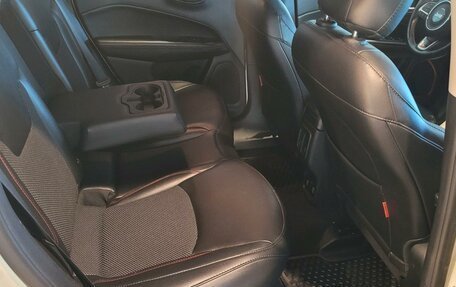 Jeep Compass II, 2019 год, 2 400 000 рублей, 12 фотография