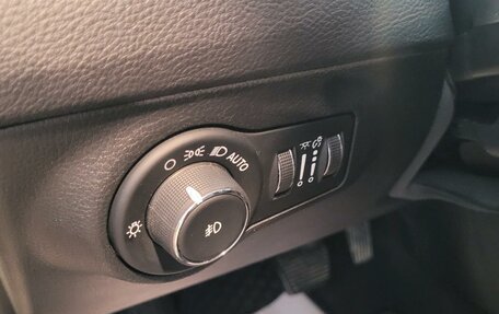 Jeep Compass II, 2019 год, 2 400 000 рублей, 24 фотография