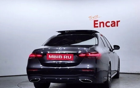 Mercedes-Benz E-Класс, 2022 год, 4 000 400 рублей, 4 фотография