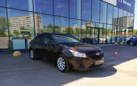 Chevrolet Cruze II, 2013 год, 693 000 рублей, 3 фотография