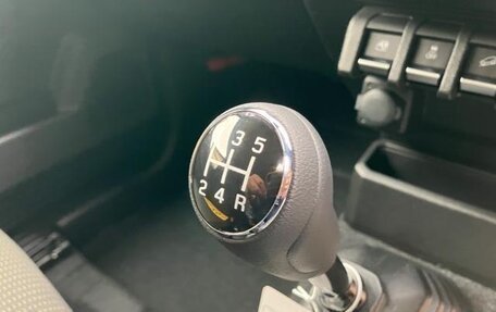 Suzuki Jimny, 2022 год, 1 270 000 рублей, 27 фотография