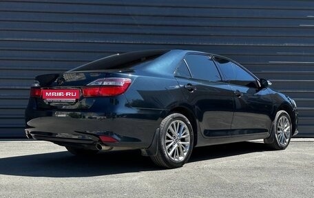 Toyota Camry, 2015 год, 1 745 000 рублей, 10 фотография