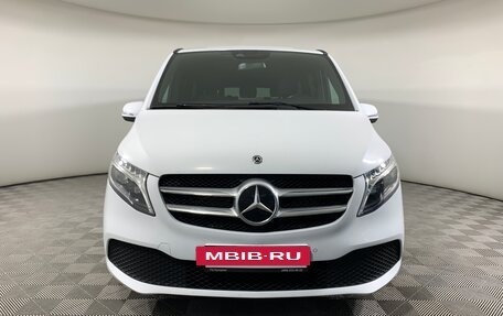 Mercedes-Benz V-Класс, 2019 год, 3 847 000 рублей, 2 фотография