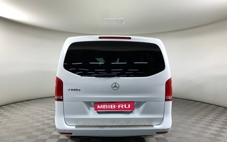 Mercedes-Benz V-Класс, 2019 год, 3 847 000 рублей, 6 фотография
