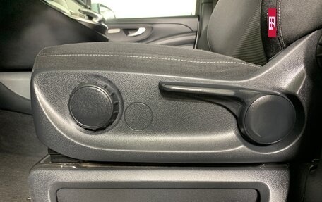 Mercedes-Benz V-Класс, 2019 год, 3 847 000 рублей, 17 фотография