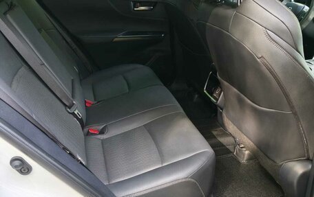 Toyota Venza, 2023 год, 5 900 000 рублей, 15 фотография