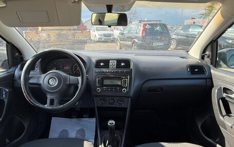 Volkswagen Polo VI (EU Market), 2011 год, 530 000 рублей, 13 фотография
