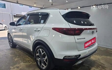 KIA Sportage IV рестайлинг, 2021 год, 2 099 000 рублей, 5 фотография