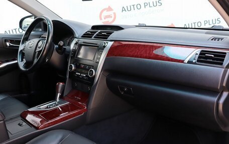 Toyota Camry, 2013 год, 1 749 000 рублей, 10 фотография
