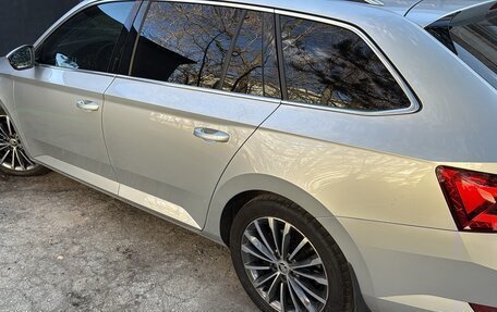 Skoda Superb III рестайлинг, 2021 год, 3 950 000 рублей, 6 фотография