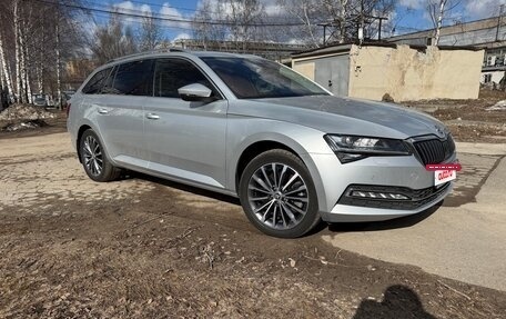 Skoda Superb III рестайлинг, 2021 год, 3 950 000 рублей, 3 фотография