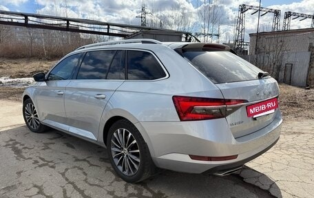 Skoda Superb III рестайлинг, 2021 год, 3 950 000 рублей, 5 фотография