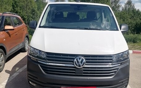 Volkswagen Caravelle T6 рестайлинг, 2021 год, 5 100 000 рублей, 2 фотография