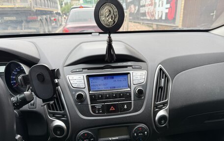 Hyundai ix35 I рестайлинг, 2013 год, 1 350 000 рублей, 12 фотография
