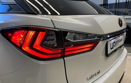 Lexus RX IV рестайлинг, 2019 год, 4 000 000 рублей, 11 фотография