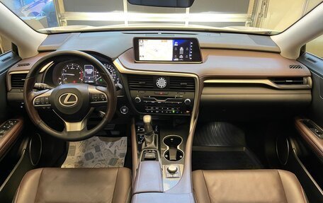 Lexus RX IV рестайлинг, 2019 год, 4 000 000 рублей, 25 фотография