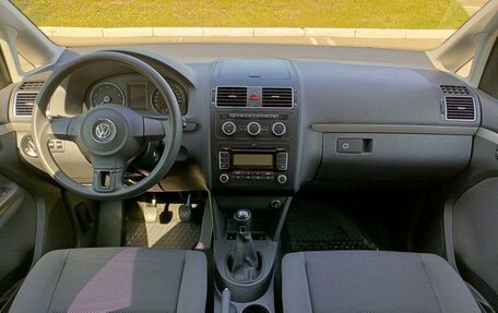 Volkswagen Touran III, 2014 год, 1 309 000 рублей, 17 фотография