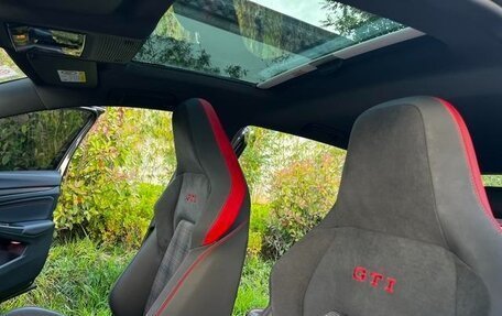 Volkswagen Golf GTI, 2022 год, 2 499 333 рублей, 13 фотография