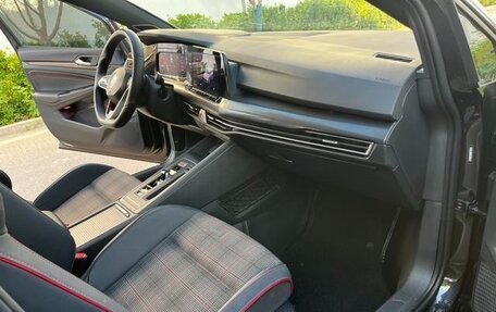 Volkswagen Golf GTI, 2022 год, 2 499 333 рублей, 11 фотография
