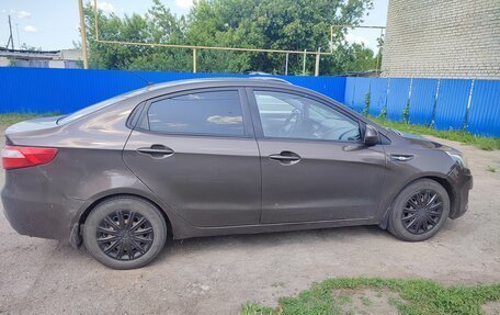 KIA Rio III рестайлинг, 2015 год, 800 000 рублей, 2 фотография